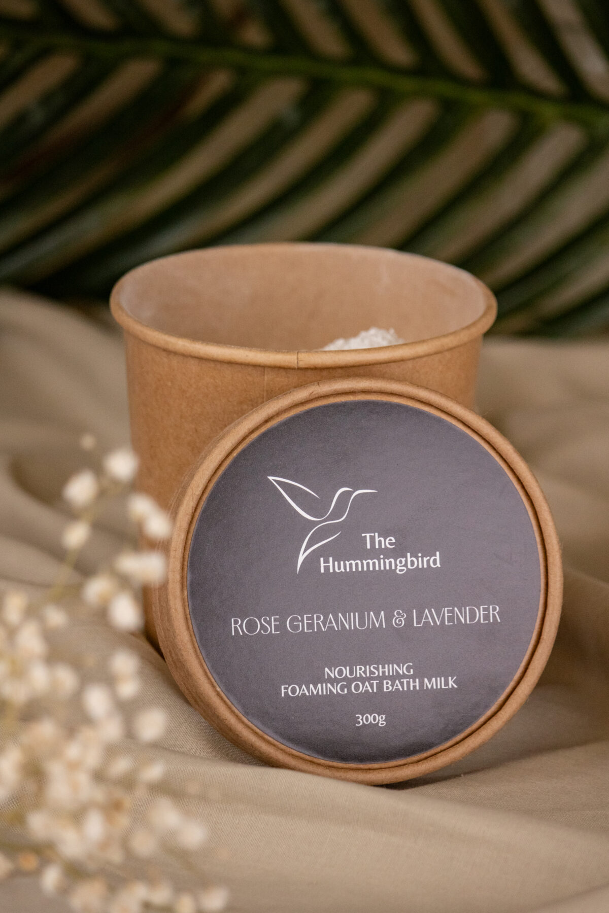 Foaming Oat Milk Bath (Rose Geranium) 300g - Image 2